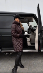 Bogna | Elegancka pikowana kurtka puchowa z kapturem