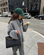 Luźny sweter dzianinowy Xia z szalikiem