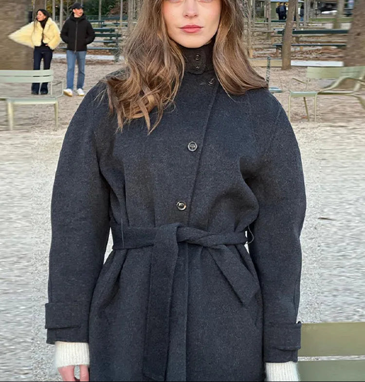 Krótki płaszcz z kołnierzem stojącym Ania