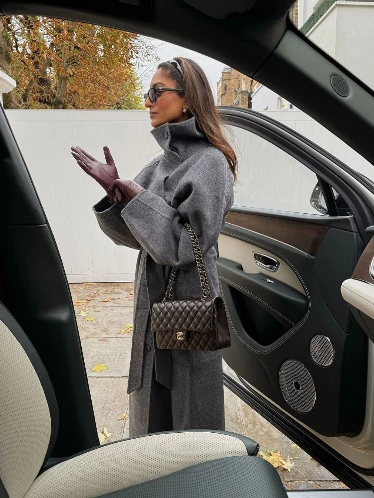 Płaszcz długi z paskiem i stójką Sara