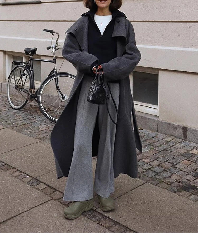 Płaszcz długi z paskiem i stójką Sara