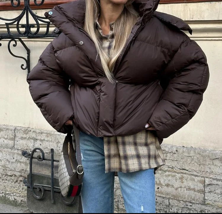 Krótka pikowana kurtka z kapturem Amanda